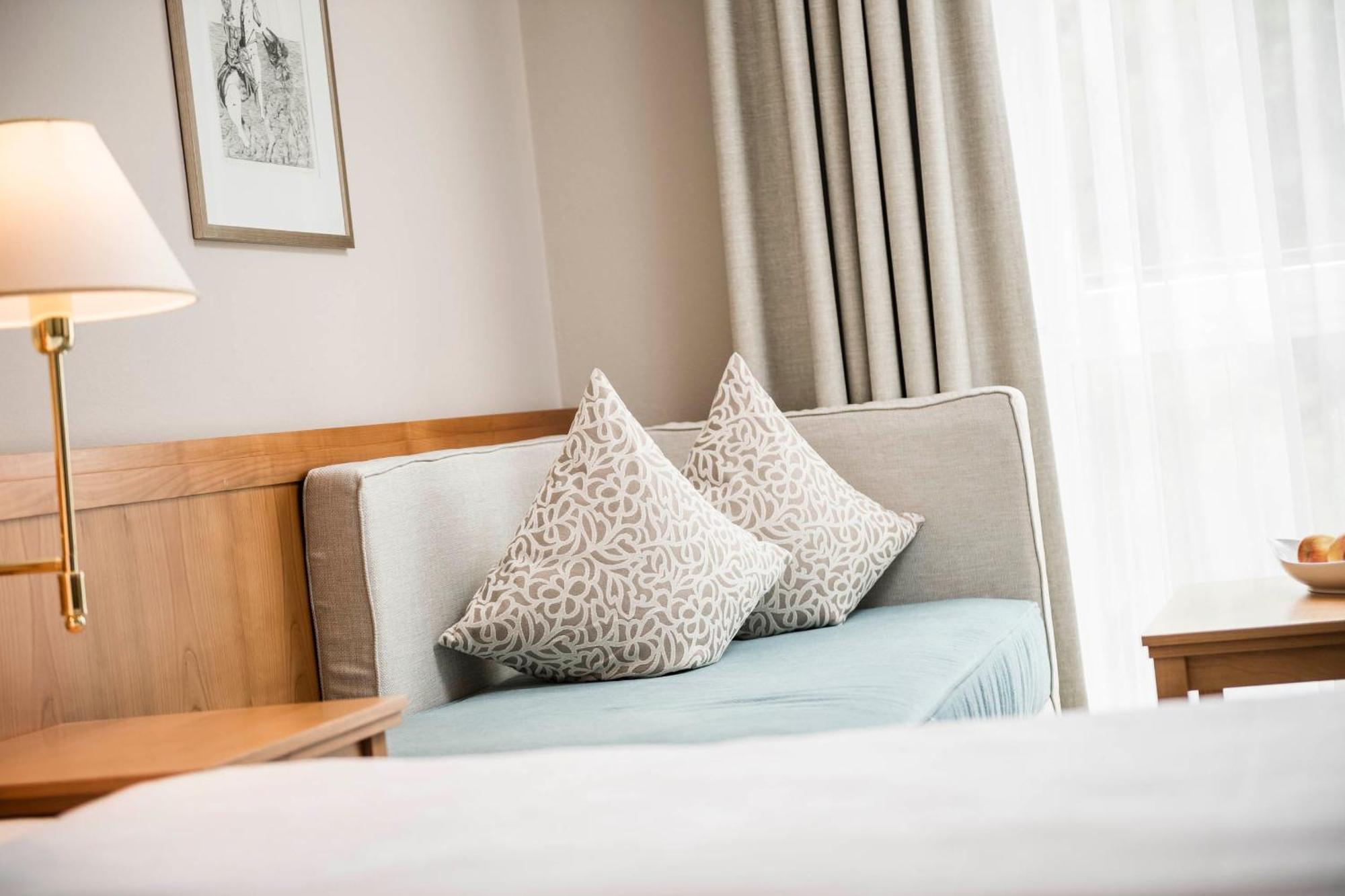 Hotel Post Alpine Cityflair 브루니코 외부 사진